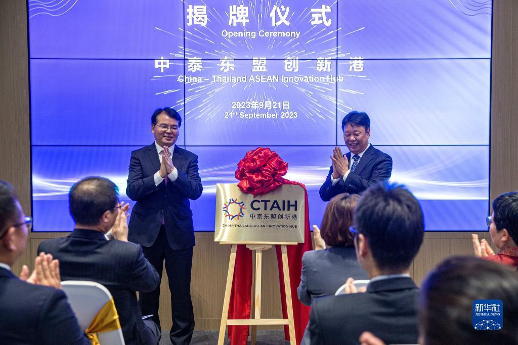奔驰宝马电玩城558855
